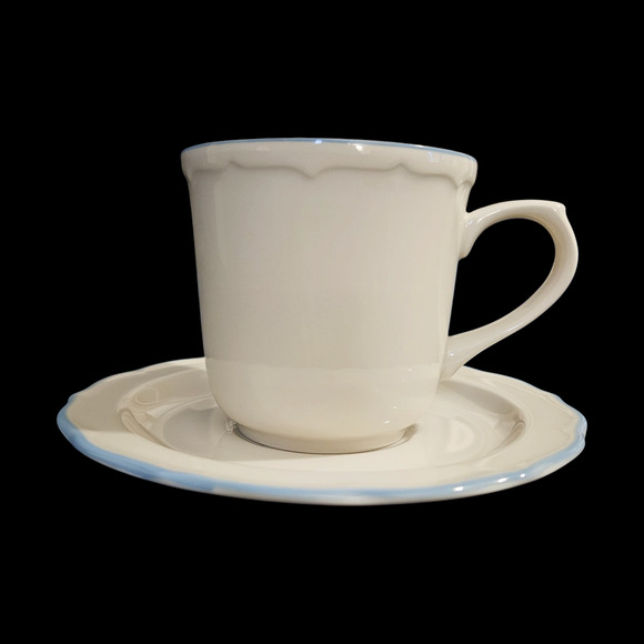 Hallmark Auntie Em Cups & Saucers Set 4 Mugs 4 Plates Blue Trim Japan Stoneware - Picture 1 of 8